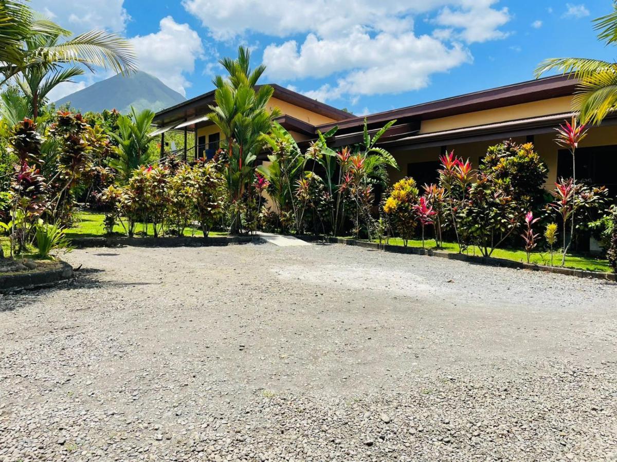 Aunty Arenal Lodge La Fortuna Extérieur photo